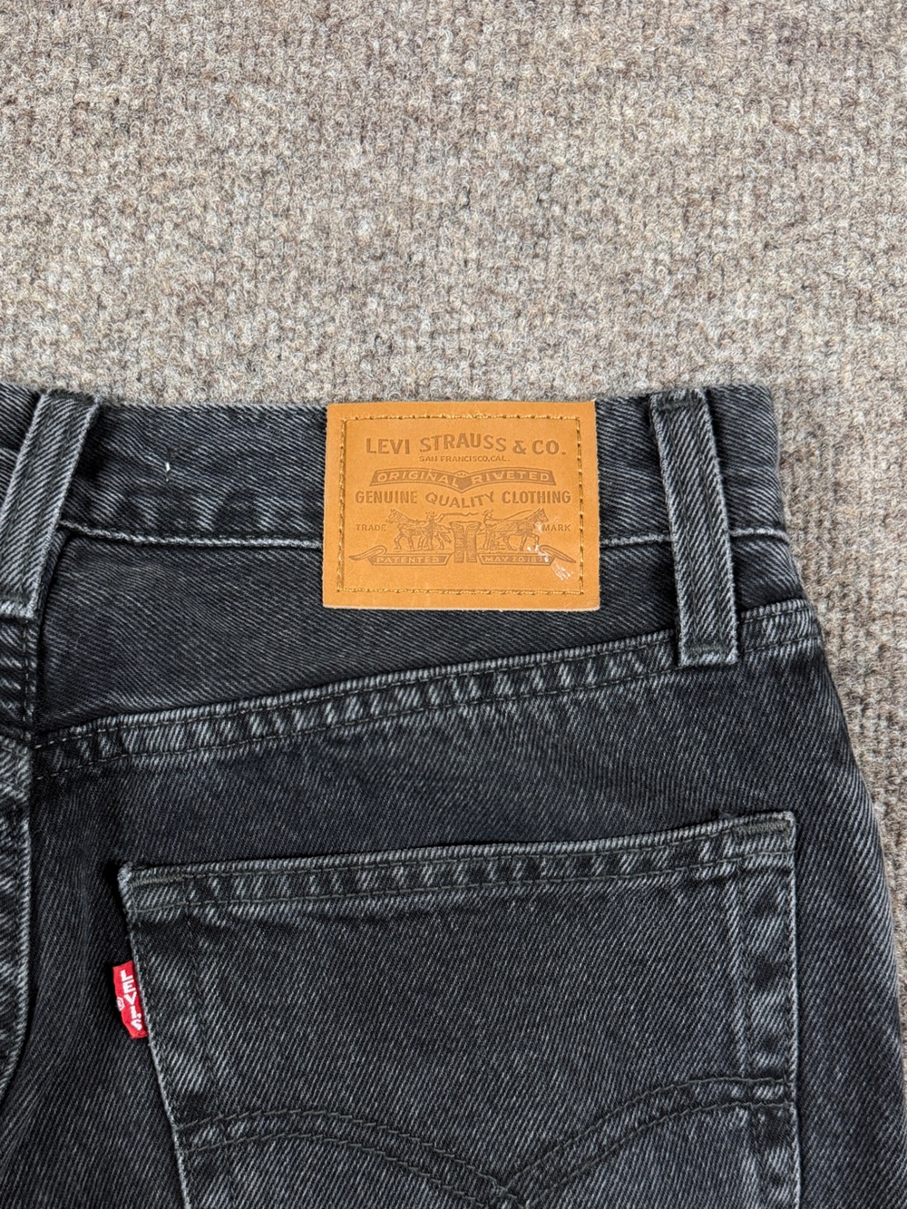 Levi’s Baggy Dad Washed Black Mid Rise Wide Leg Denim Jeans Women’s Size 25x30 - Picture 5 of 11
